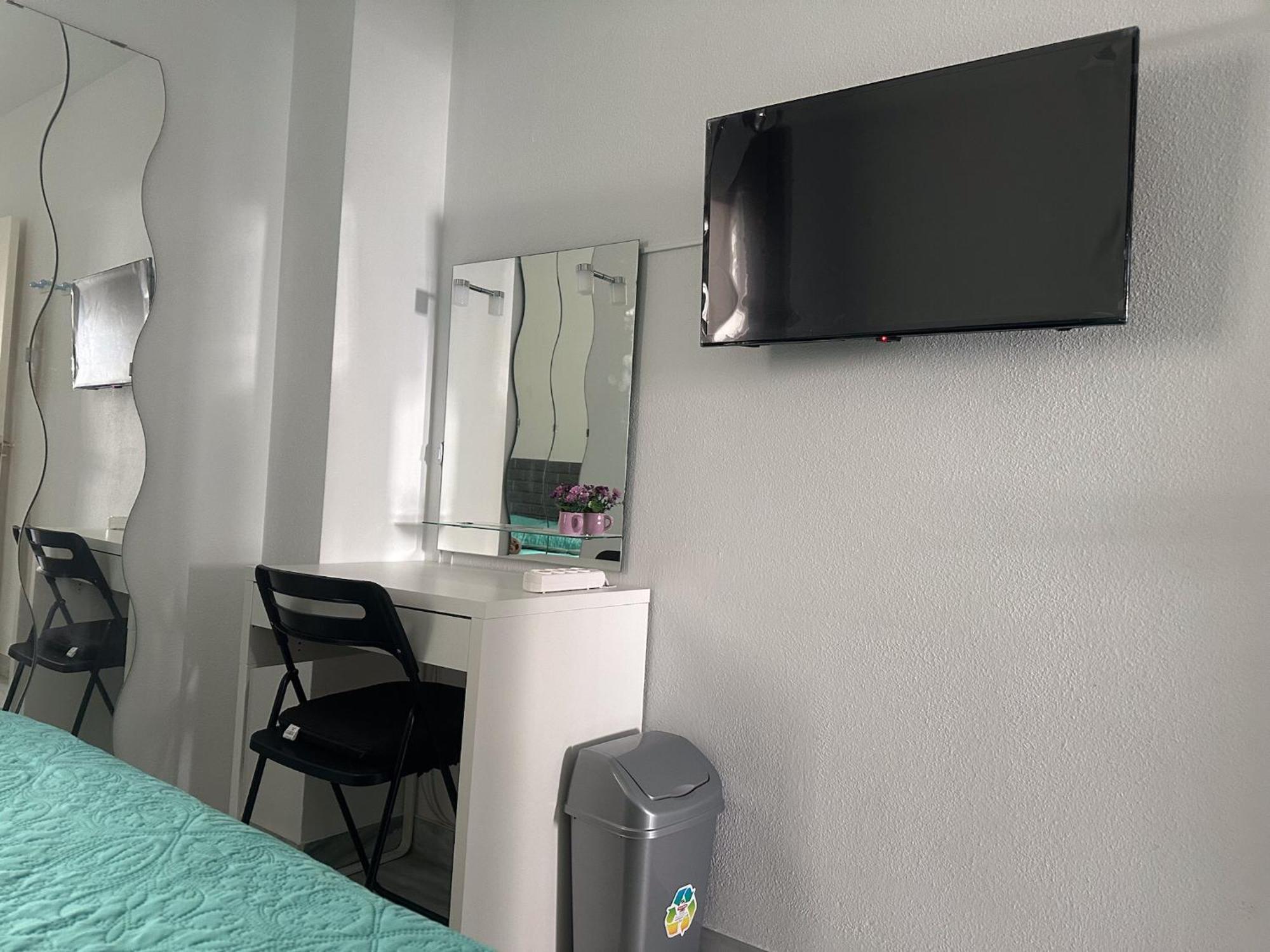 Torremolinos Habitaciones Privada En Apartamentos Compartidos Εξωτερικό φωτογραφία