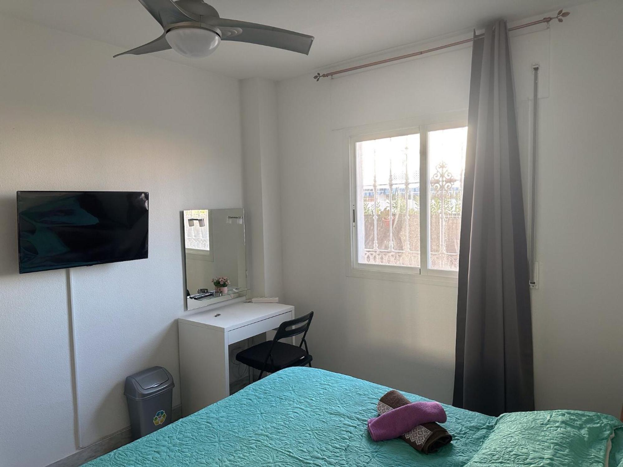 Torremolinos Habitaciones Privada En Apartamentos Compartidos Δωμάτιο φωτογραφία