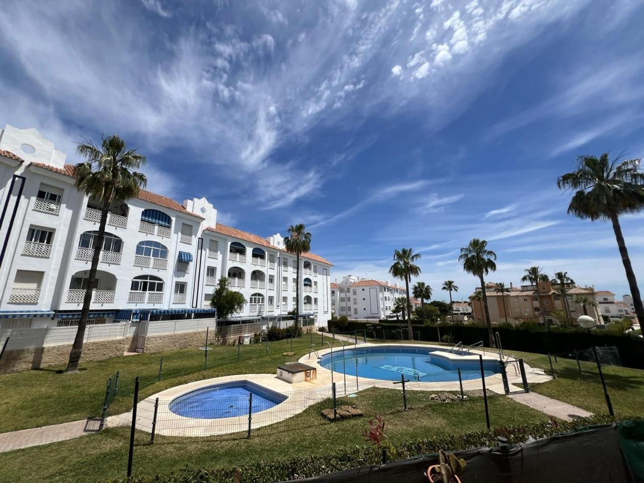 Torremolinos Habitaciones Privada En Apartamentos Compartidos Εξωτερικό φωτογραφία